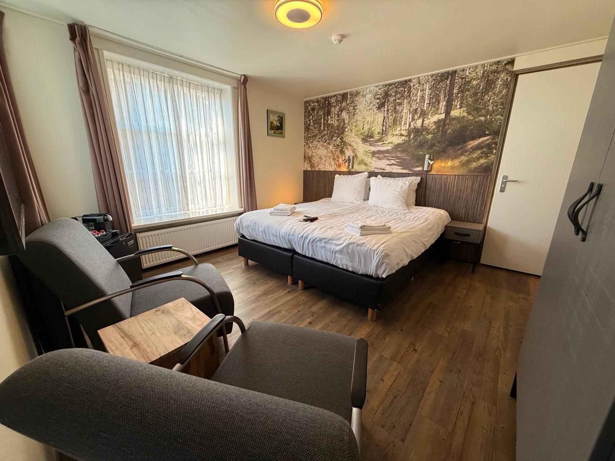 Bij Hen Op Ameland Hotel Hollum  Exterior photo