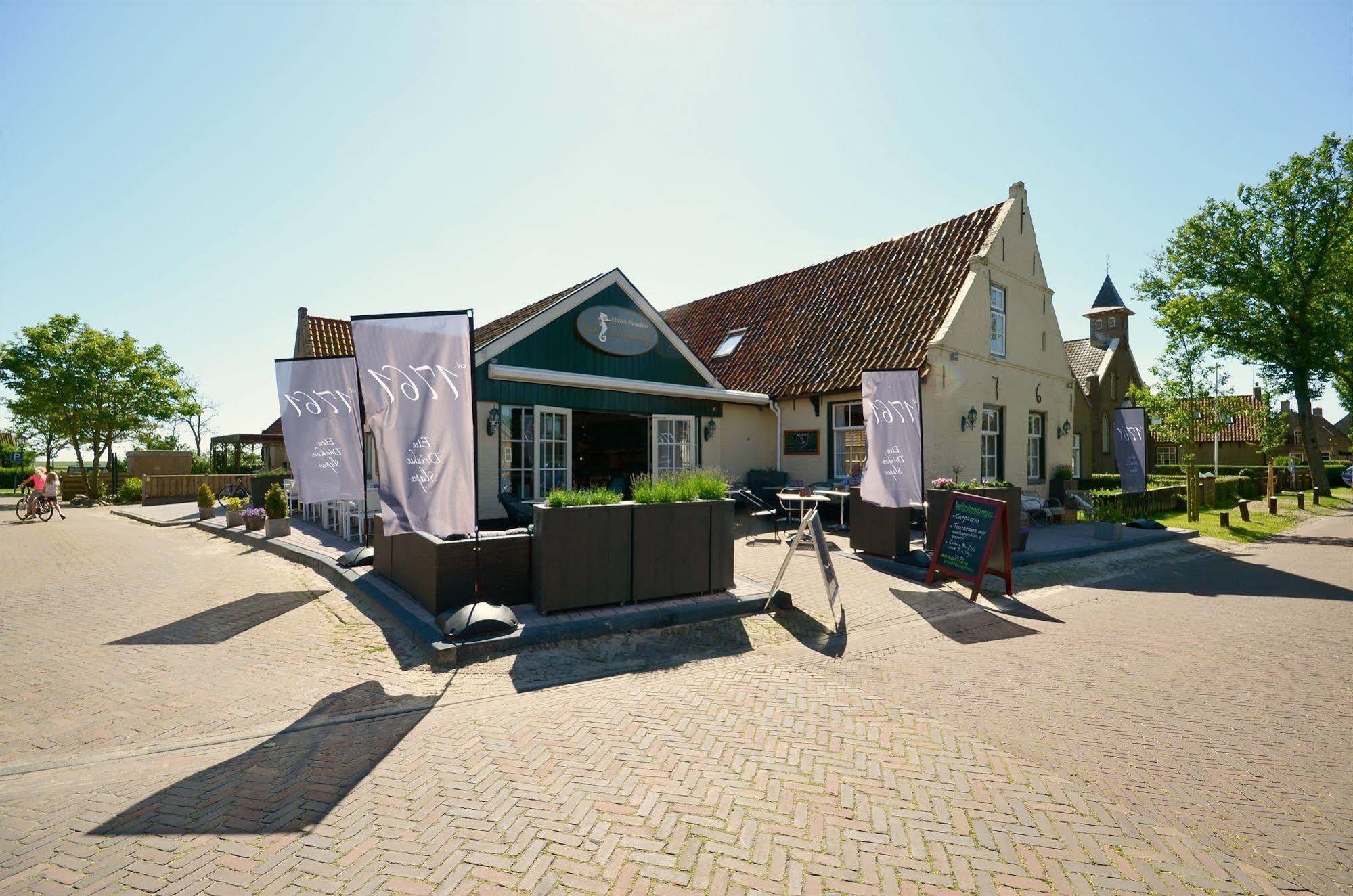 Bij Hen Op Ameland Hotel Hollum  Exterior photo
